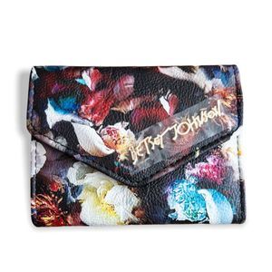 Betsey Johnson l Flap Trifold Wallet